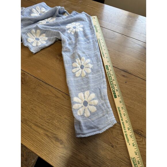 Altar'd State Size Medium Blue Floral Crop Sweater Daiseys Lightweight Cotton - Picture 6 of 10